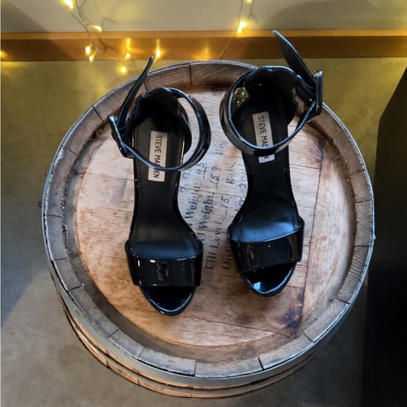 Steve Madden Heels - Picture 4 of 7